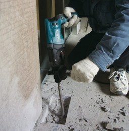 Makita Hr2470 Electro Pneumatic Rotary Hammer Drill Breaker Hr24702